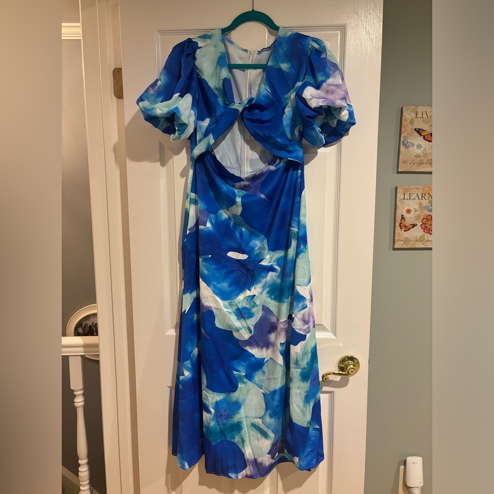 Floral Twist Front Maxi Dress